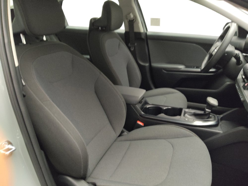 Used 2025 Kia K4 FWD image 21