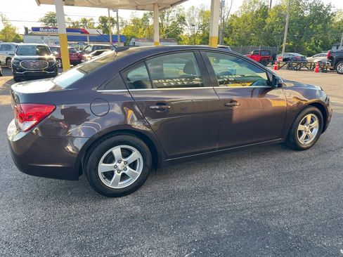 Used 2015 Chevrolet Cruze LT FWD image 11