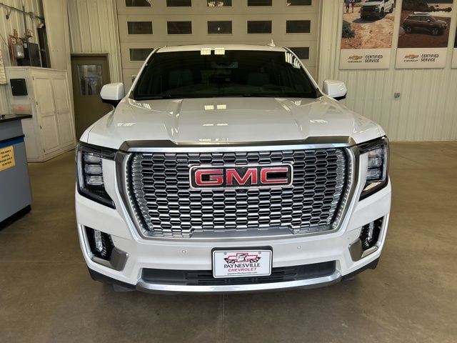 Used 2024 GMC Yukon Denali AWD/4WD image 3