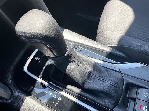 Certified 2023 Toyota Corolla Cross LE FWD image 18