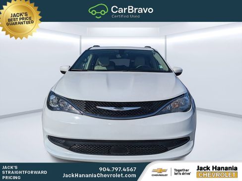 Used 2021 Chrysler Voyager Lxi FWD image 8