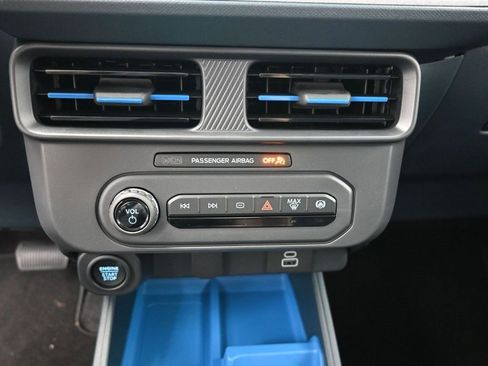 New 2025 Ford Maverick XLT w/ XLT Luxury Package image 9