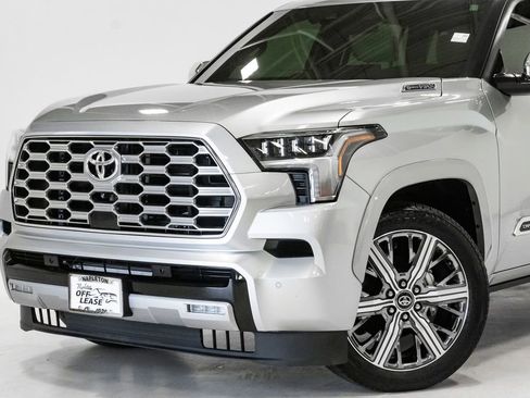 Used 2025 Toyota Sequoia Capstone AWD/4WD image 2