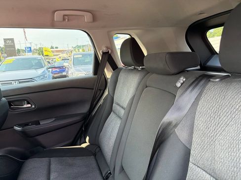 Used 2024 Nissan Rogue SV FWD image 15