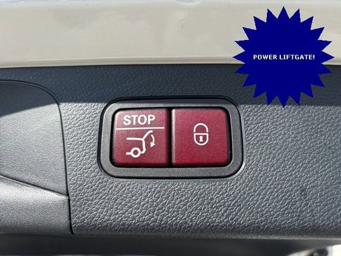 Used 2021 Mercedes-Benz GLC 300 GLC 300 image 27