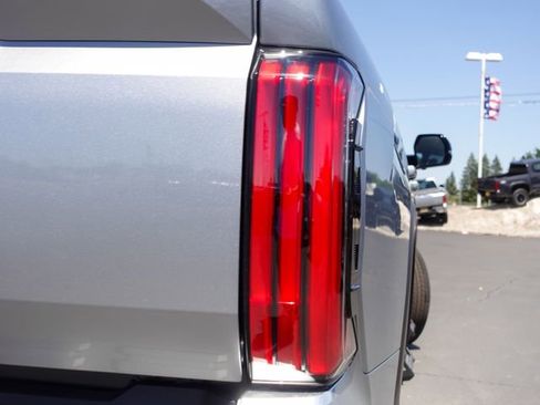 New 2026 Toyota Tundra Limited AWD/4WD image 7
