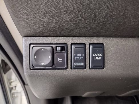 Used 2017 Nissan Frontier PRO-4X AWD/4WD image 22