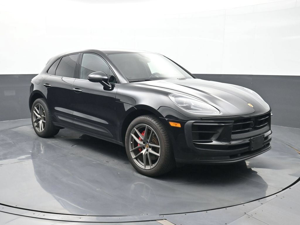 Certified 2023 Porsche Macan S AWD/4WD image 22