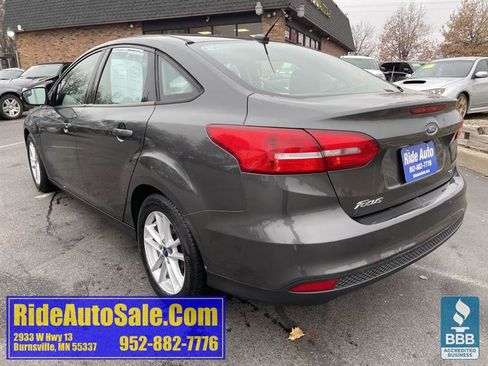 Used 2017 Ford Focus SE image 7