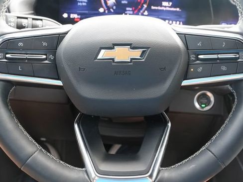 Used 2024 Chevrolet Traverse LT FWD image 29