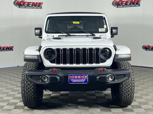 New 2025 Jeep Wrangler Unlimited Rubicon w/ XTREMEE 35" Tire Package image 4