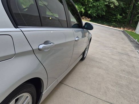 Used 2006 BMW 325i Sedan RWD image 26