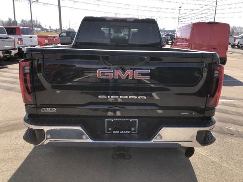Used 2024 GMC Sierra 2500 SLT w/ SLT Convenience Package image 10