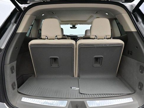 Used 2020 Cadillac XT6 Premium Luxury AWD/4WD image 9