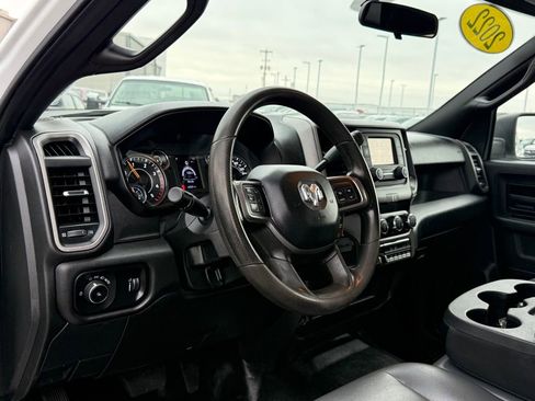 Used 2022 RAM 2500 Tradesman w/ Chrome Appearance Group image 4