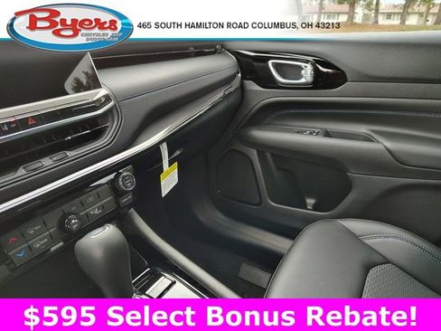 New 2026 Jeep Compass Latitude image 28