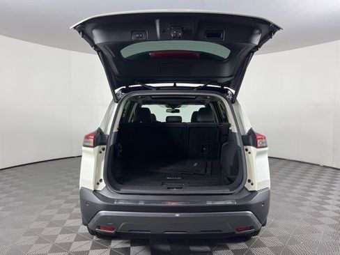 Used 2023 Nissan Rogue SL FWD image 48