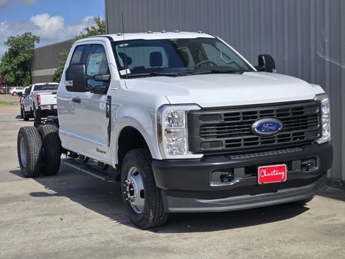 New 2026 Ford F350 XL AWD/4WD image 2