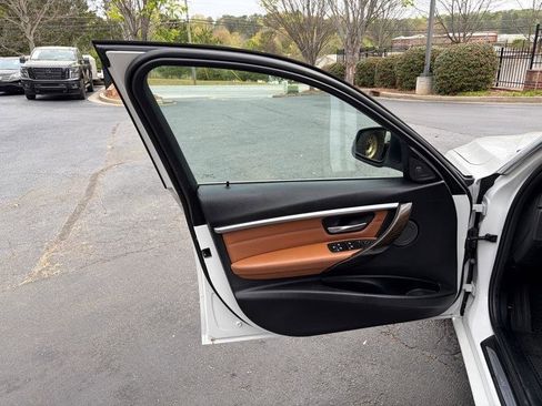 Used 2016 BMW 340i Sedan RWD image 21
