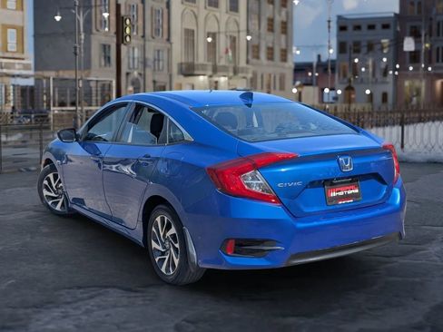 Used 2017 Honda Civic EX image 8