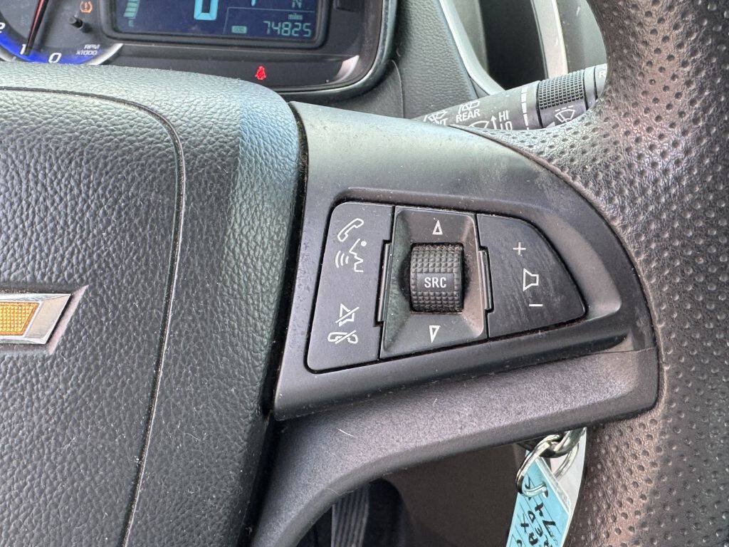 Used 2015 Chevrolet Trax LT w/ LPO, Protection Package FWD image 17