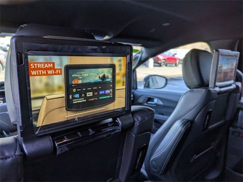 New 2026 Chrysler Pacifica Select image 24