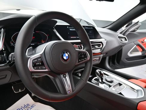 Used 2025 BMW Z4 M40i w/ Premium Package RWD image 21