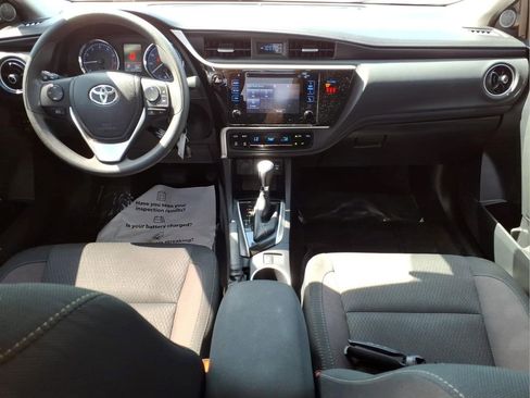 Used 2019 Toyota Corolla LE FWD image 11