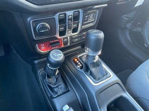 New 2026 Jeep Gladiator Willys AWD/4WD image 20