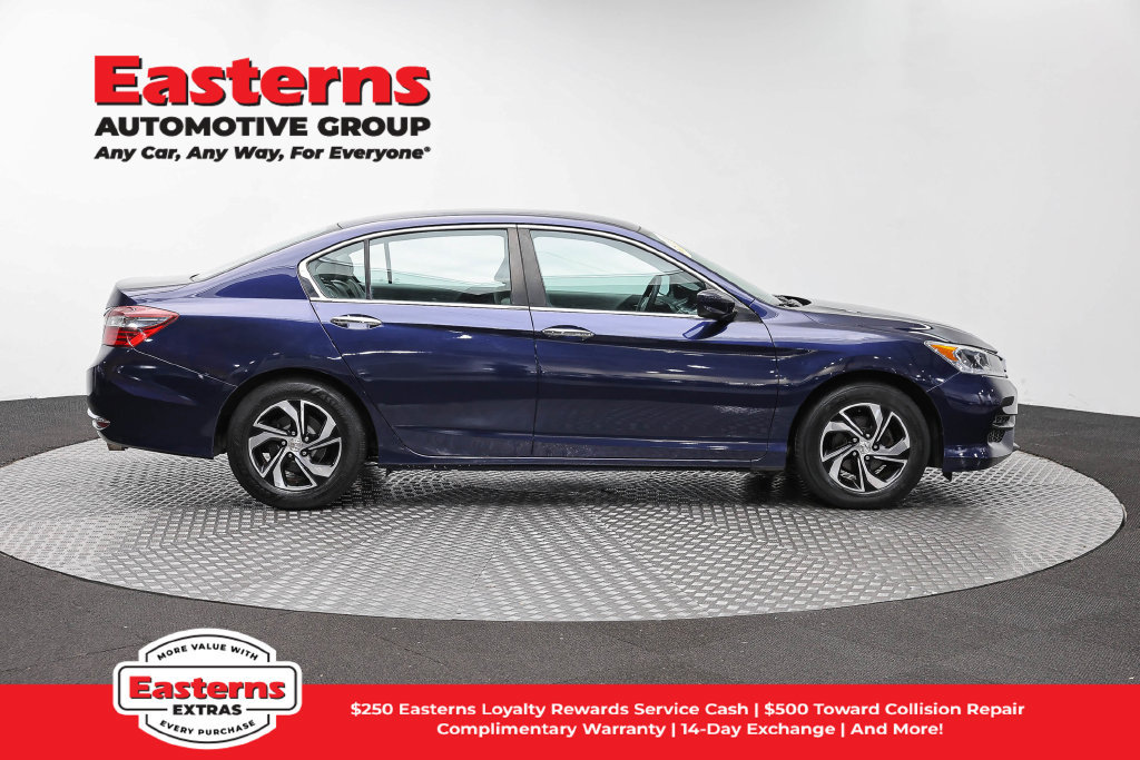 Used 2017 Honda Accord LX image 5