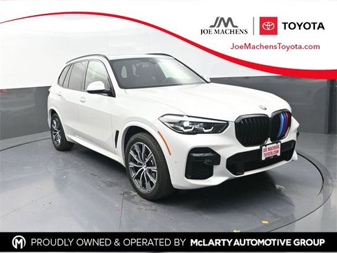 Used 2022 BMW X5 xDrive40i w/ M Sport Package image 1