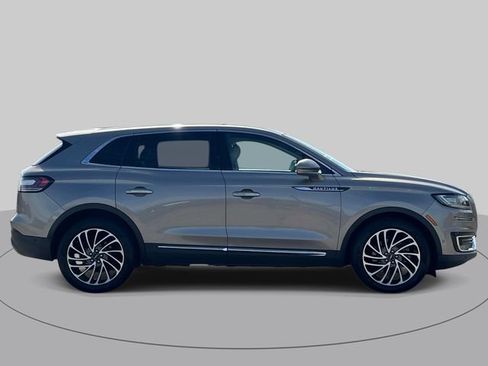 Used 2020 Lincoln Nautilus Reserve FWD image 3
