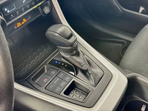 Certified 2024 Toyota RAV4 LE AWD/4WD image 8