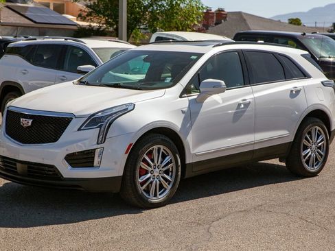 Used 2022 Cadillac XT5 Sportv w/ Technology Package AWD/4WD image 9