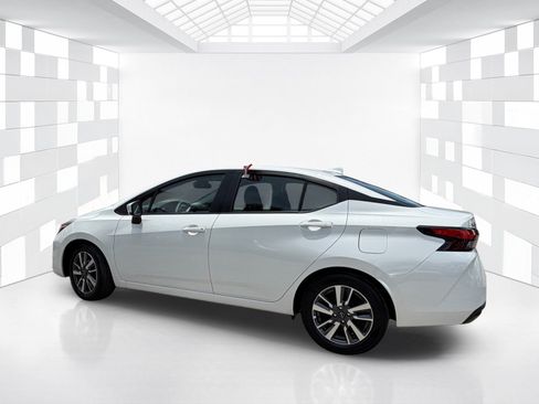 Certified 2025 Nissan Versa SV FWD image 5