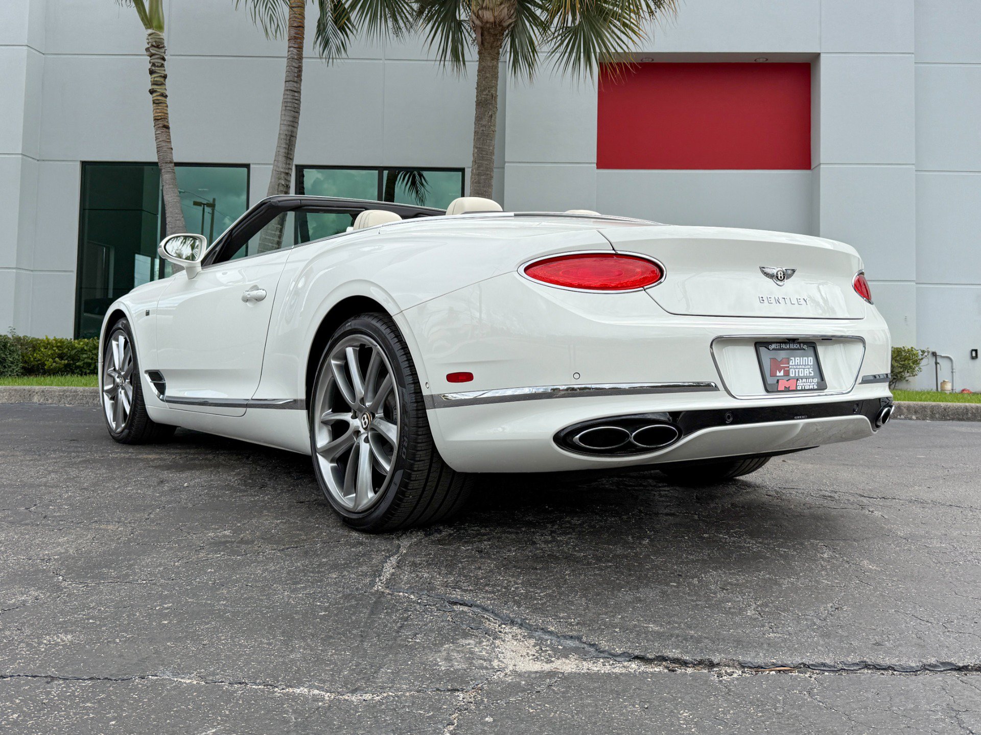 Used 2020 Bentley Continental GT AWD/4WD image 24