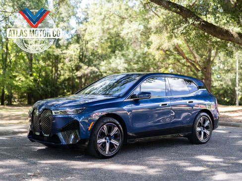 Used 2024 BMW iX xDrive50 w/ Premium Package AWD/4WD image 1