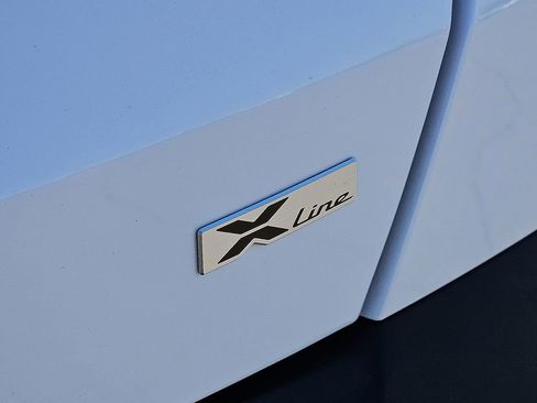 Used 2023 Kia Sorento X-Line EX image 12