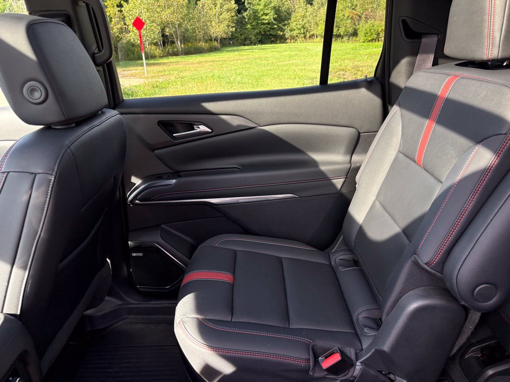 Used 2024 Chevrolet Traverse RS w/ LPO, Floor Liner Package AWD/4WD image 55