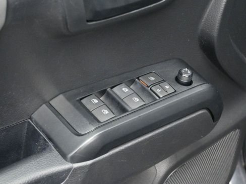 Used 2023 Toyota Tacoma SR image 10