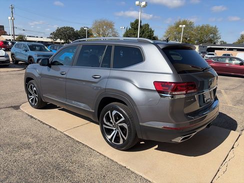 Certified 2023 Volkswagen Atlas SEL image 6
