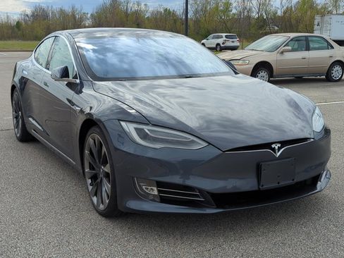 Used 2018 Tesla Model S 75D AWD/4WD image 3