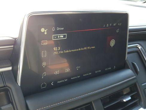 Used 2024 GMC Yukon AT4 w/ Technology Package image 30