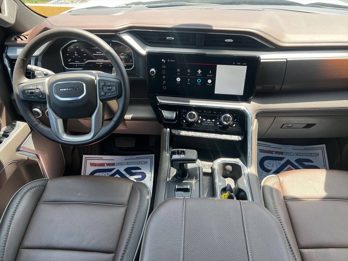 Used 2025 GMC Sierra 1500 Denali w/ Denali Reserve Package RWD image 12