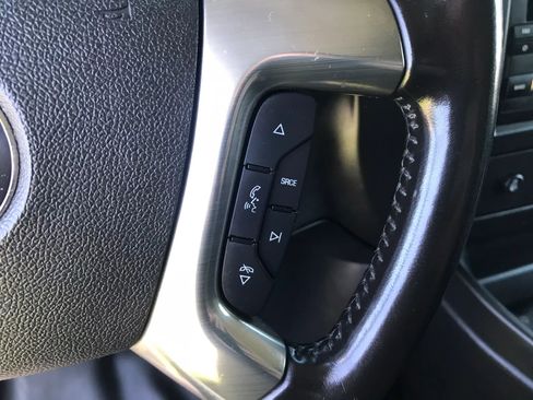 Used 2019 Chevrolet Express 2500 w/ Driver Convenience Package RWD image 15