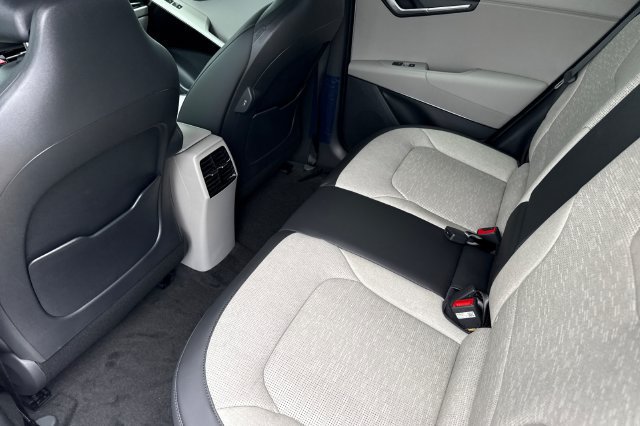 New 2026 Kia Niro Wave w/ Wave Preserve Package FWD image 14