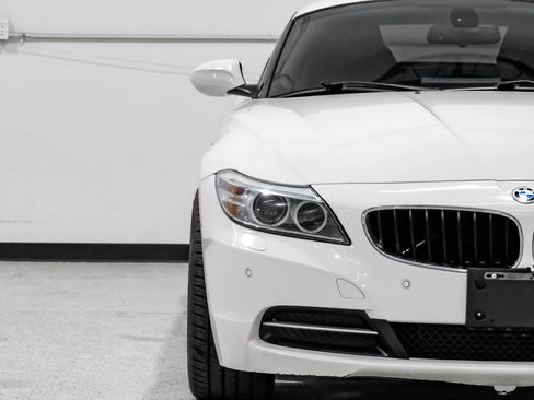 Used 2016 BMW Z4 sDrive28i w/ Technology Package RWD image 48