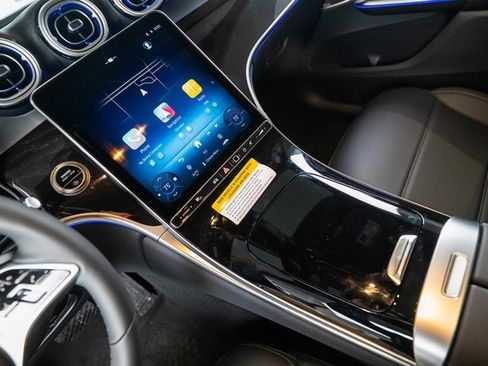 New 2026 Mercedes-Benz GLC 300 4MATIC image 23