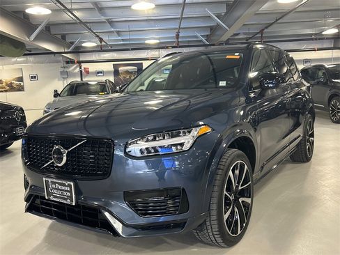 Certified 2023 Volvo XC90 T8 Plus image 5