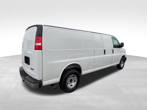 New 2026 GMC Savana 3500 Extended w/ Driver Convenience Package RWD image 4